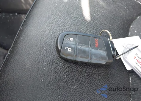 2025 Jeep Compass Trailhawk 4X4 from USA, damaged, VIN 3C4NJDDN7ST550950